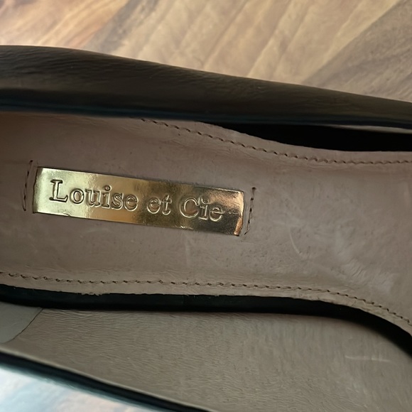 Like new LOUISE ET CIE leather heels, size 7.5 womens - Picture 2 of 5